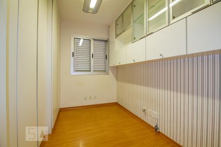 Apartamento para alugar com 107m², 3 quartos e 2 vagas Apartamento para alugar com 107m², 3 quartos e 2 vagasQuarto 3
