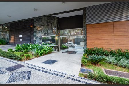 Apartamento para alugar com 107m², 3 quartos e 2 vagas Apartamento para alugar com 107m², 3 quartos e 2 vagasFachada