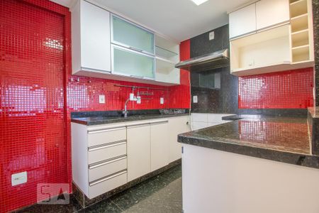 Apartamento para alugar com 107m², 3 quartos e 2 vagas Apartamento para alugar com 107m², 3 quartos e 2 vagasCozinha