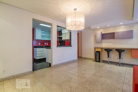 Apartamento para alugar com 107m², 3 quartos e 2 vagas Apartamento para alugar com 107m², 3 quartos e 2 vagascozinha