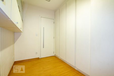 Apartamento para alugar com 107m², 3 quartos e 2 vagas Apartamento para alugar com 107m², 3 quartos e 2 vagasQuarto 3