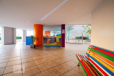 Apartamento para alugar com 107m², 3 quartos e 2 vagas Apartamento para alugar com 107m², 3 quartos e 2 vagasÁrea Comum - Playground