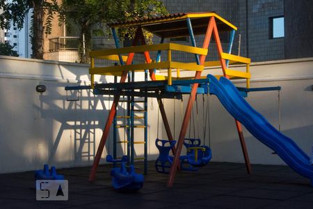 Apartamento para alugar com 67m², 2 quartos e 2 vagasÁrea Comum - Playground