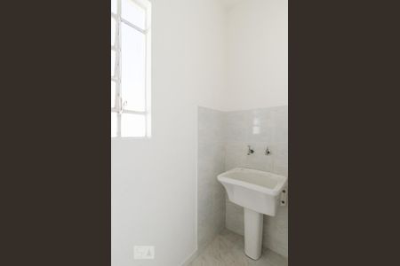 Casa para alugar com 50m², 2 quartos e 1 vagaÁrea de serviço