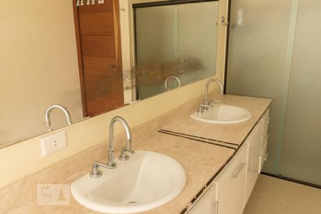 Casa para alugar com 1000m², 4 quartos e sem vagaSuíte Torneira