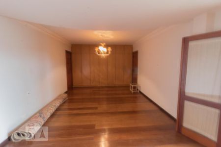 Casa para alugar com 1000m², 4 quartos e sem vagaSUÍTE 1