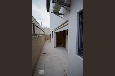 Casa para alugar com 1000m², 4 quartos e sem vagaCorredor