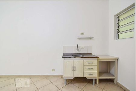Cozinha de kitnet/studio para alugar com 1 quarto, 30m² em Jardim Promissão, São Paulo