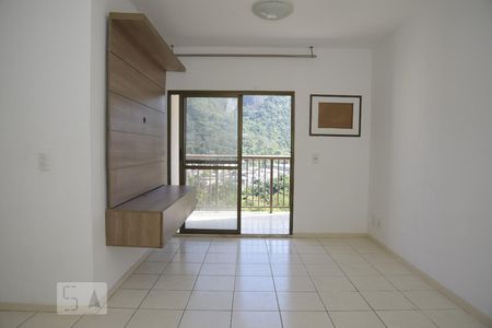 Apartamento à venda com 98m², 4 quartos e 2 vagasSala