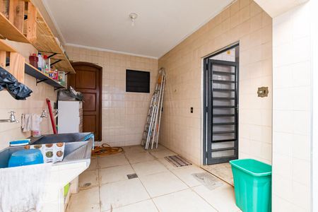 Casa à venda com 600m², 5 quartos e sem vagaÁrea de Serviço