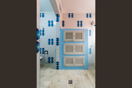 Casa à venda com 600m², 5 quartos e sem vagaBanheiro da Suíte 2