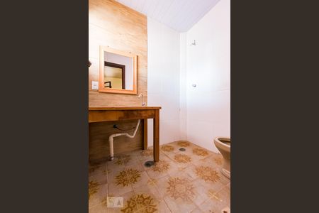 Casa à venda com 600m², 5 quartos e sem vagaEdícula - Banheiro