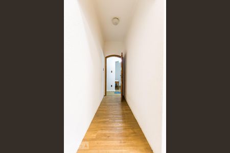 Casa à venda com 600m², 5 quartos e sem vagaCorredor