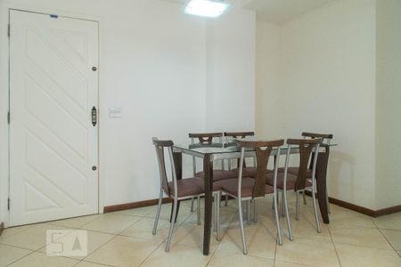 Apartamento para alugar com 70m², 2 quartos e 1 vagaSala