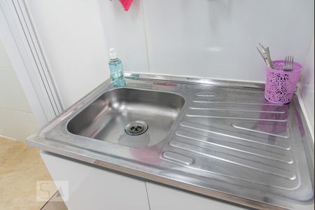 Pia de kitnet/studio para alugar com 1 quarto, 12m² em Aclimação, São Paulo