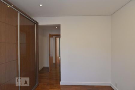 Suíte de apartamento para alugar com 4 quartos, 91m² em Vila Ipojuca, São Paulo