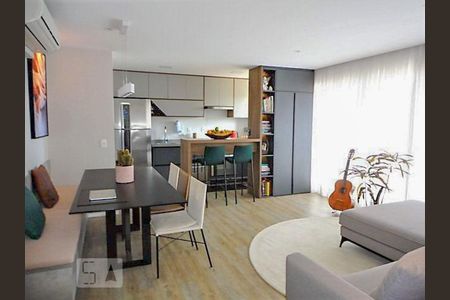 Sala de apartamento para alugar com 1 quarto, 55m² em Vila Madalena, São Paulo