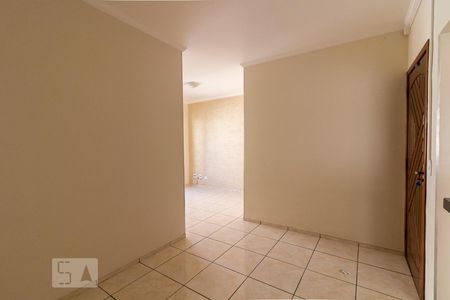 Sala de Apartamento com 2 quartos, 65m² Macedo