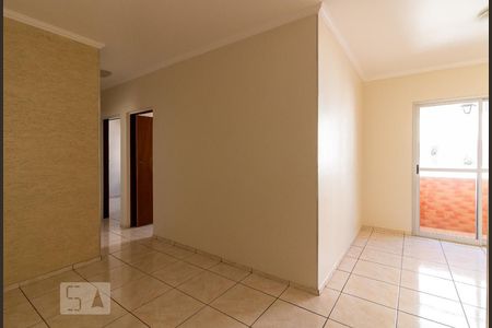 Sala de Apartamento com 2 quartos, 65m² Macedo