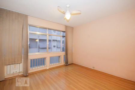 Apartamento à venda com 106m², 3 quartos e 1 vaga Apartamento à venda com 106m², 3 quartos e 1 vagaSala