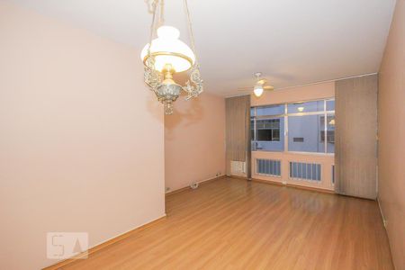 Apartamento à venda com 106m², 3 quartos e 1 vaga Apartamento à venda com 106m², 3 quartos e 1 vagaSala