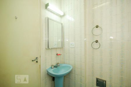 Apartamento à venda com 106m², 3 quartos e 1 vaga Apartamento à venda com 106m², 3 quartos e 1 vagaBanheiro Social