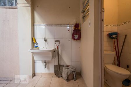 Casa à venda com 120m², 4 quartos e 1 vagaÁrea de Serviço