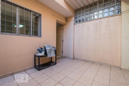 Casa à venda com 120m², 4 quartos e 1 vagaQuintal