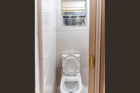 Banheiro de casa para alugar com 2 quartos, 50m² em Vila Constança, São Paulo