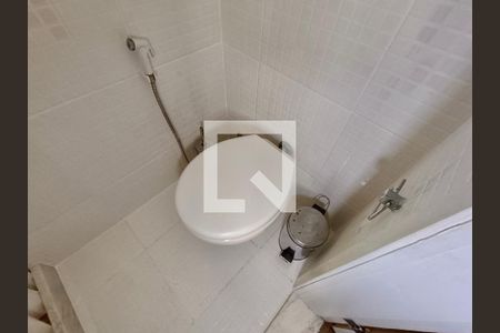 Casa à venda com 571m², 8 quartos e 3 vagasBanheiro Suíte 1