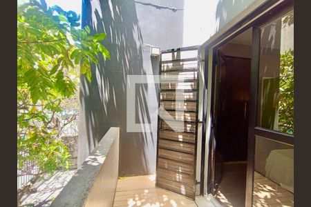 Casa à venda com 571m², 8 quartos e 3 vagasSuíte 2 Varanda