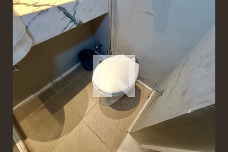 Casa à venda com 571m², 8 quartos e 3 vagasBanheiro Suíte 5