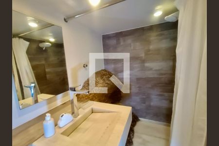 Casa à venda com 571m², 8 quartos e 3 vagasBanheiro Suíte duplex 8