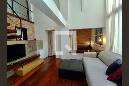 Casa à venda com 571m², 8 quartos e 3 vagasSuíte duplex 8