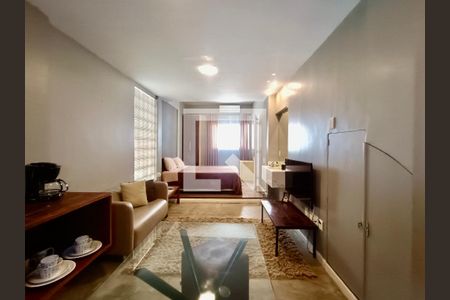 Casa à venda com 571m², 8 quartos e 3 vagasSuíte 1