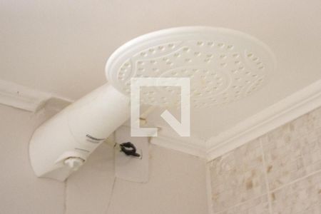 Casa à venda com 80m², 2 quartos e 2 vagasChuveiro