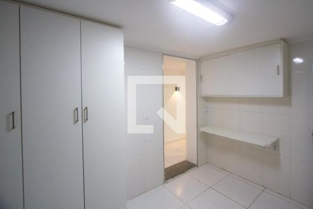 Casa à venda com 80m², 2 quartos e 2 vagasCozinha