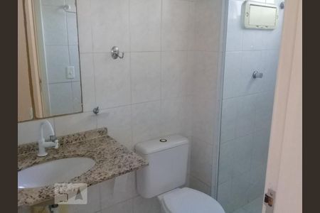 Banheiro de apartamento à venda com 2 quartos, 40m² em Jardim Cotinha, São Paulo