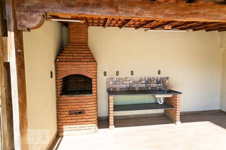 Apartamento para alugar com 60m², 2 quartos e 1 vagaÁrea comum - Churrasqueira