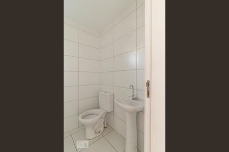 Banheiro de apartamento para alugar com 2 quartos, 43m² em Estância Velha, Canoas