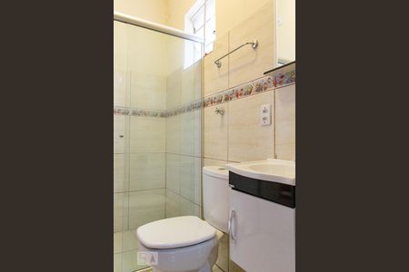 Banheiro de apartamento à venda com 4 quartos, 100m² em Petrópolis, Porto Alegre
