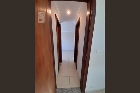 Corredor de apartamento para alugar com 2 quartos, 65m² em Guará I, Brasília