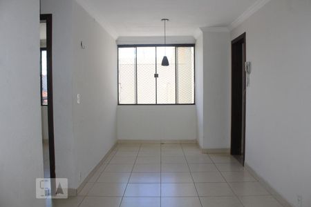 Detalhe Sala de apartamento para alugar com 2 quartos, 65m² em Guará I, Brasília