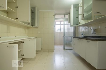 Cozinha de apartamento para alugar com 2 quartos, 64m² em Jardim Marajoara, São Paulo