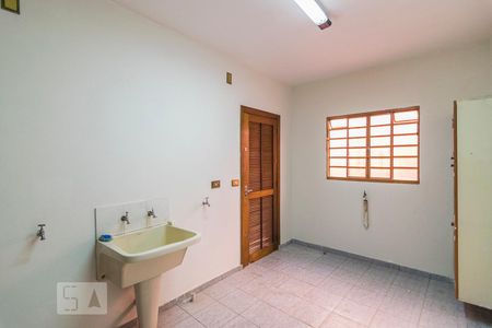 Casa para alugar com 200m², 3 quartos e 3 vagas Casa para alugar com 200m², 3 quartos e 3 vagasÁrea de Serviço