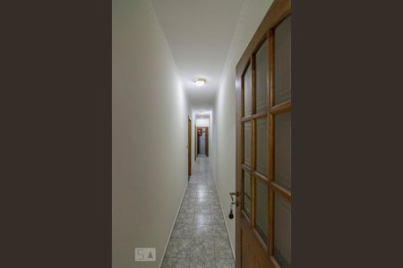 Corredor de casa para alugar com 3 quartos, 200m² em Jardim das Maravilhas, Santo André