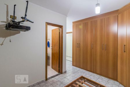 Quarto 1 Suite de casa para alugar com 3 quartos, 200m² em Jardim das Maravilhas, Santo André