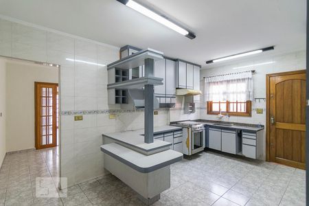 Casa para alugar com 200m², 3 quartos e 3 vagas Casa para alugar com 200m², 3 quartos e 3 vagasCozinha