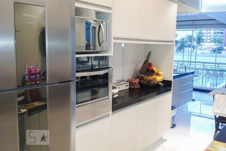 Apartamento à venda com 175m², 4 quartos e 3 vagasCozinha