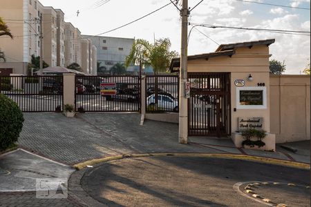 Apartamento à venda com 49m², 2 quartos e 1 vaga Apartamento à venda com 49m², 2 quartos e 1 vagaFachada